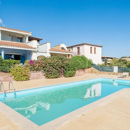 In With Swimming Pool In Cala Girgolu 3* 몬테 페트로수