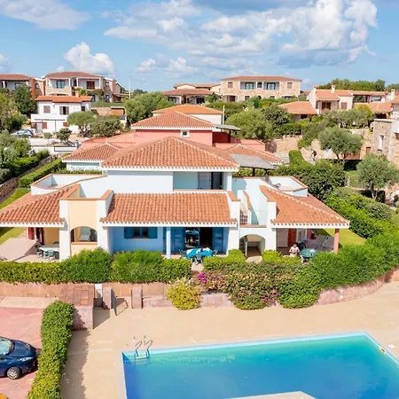 In With Swimming Pool In Cala Girgolu 3* 몬테 페트로수